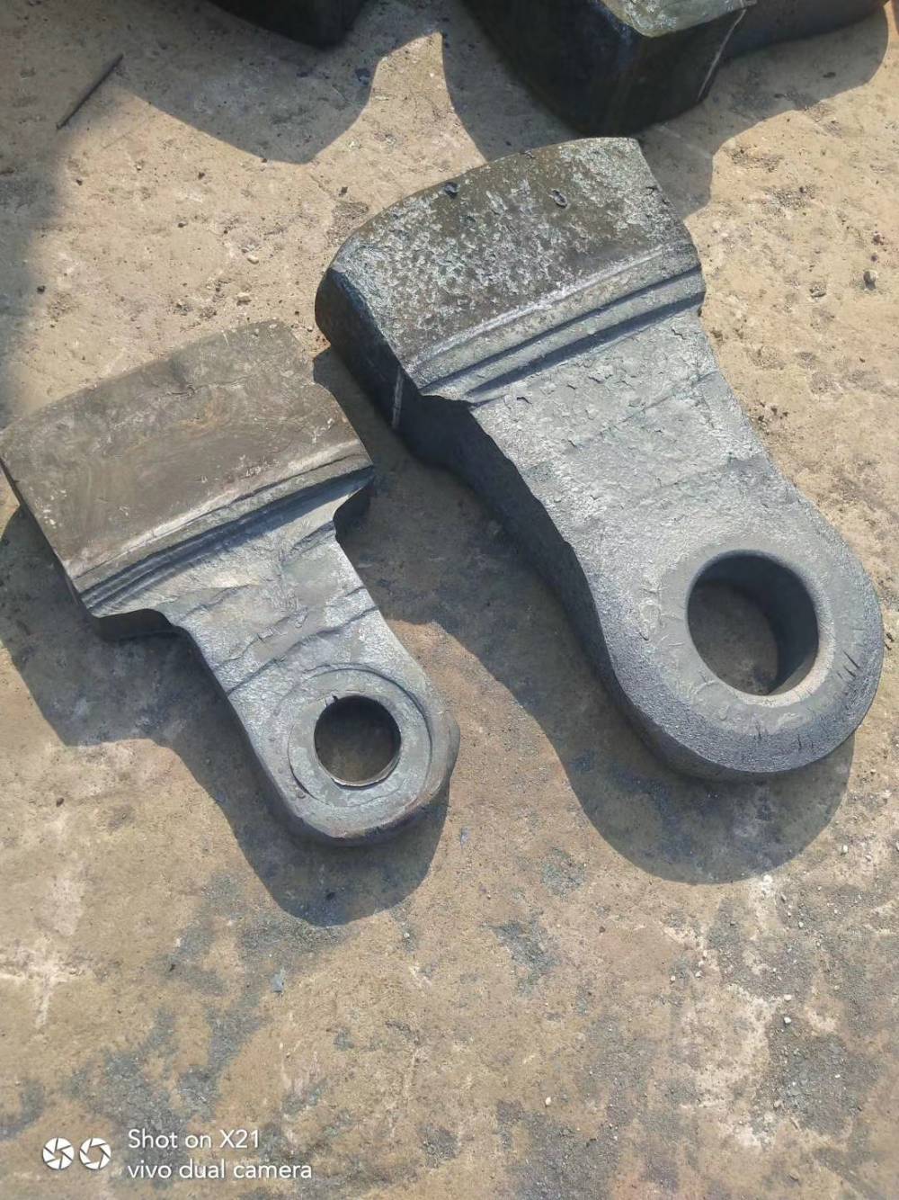 火车轮锻打耐磨锤头 破碎机锤头配件 支持各种规格 烁磊锻造