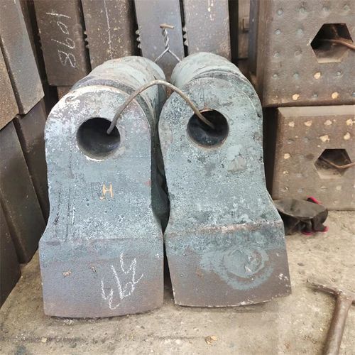 爱帛哆复合锤头制砂机锤头锻打耐磨破碎机甩锤头高洛合金锤头双金属锤