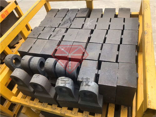 河南金宇耐磨材料科技 碎石机锤头更换周期及海南矿山配件解析