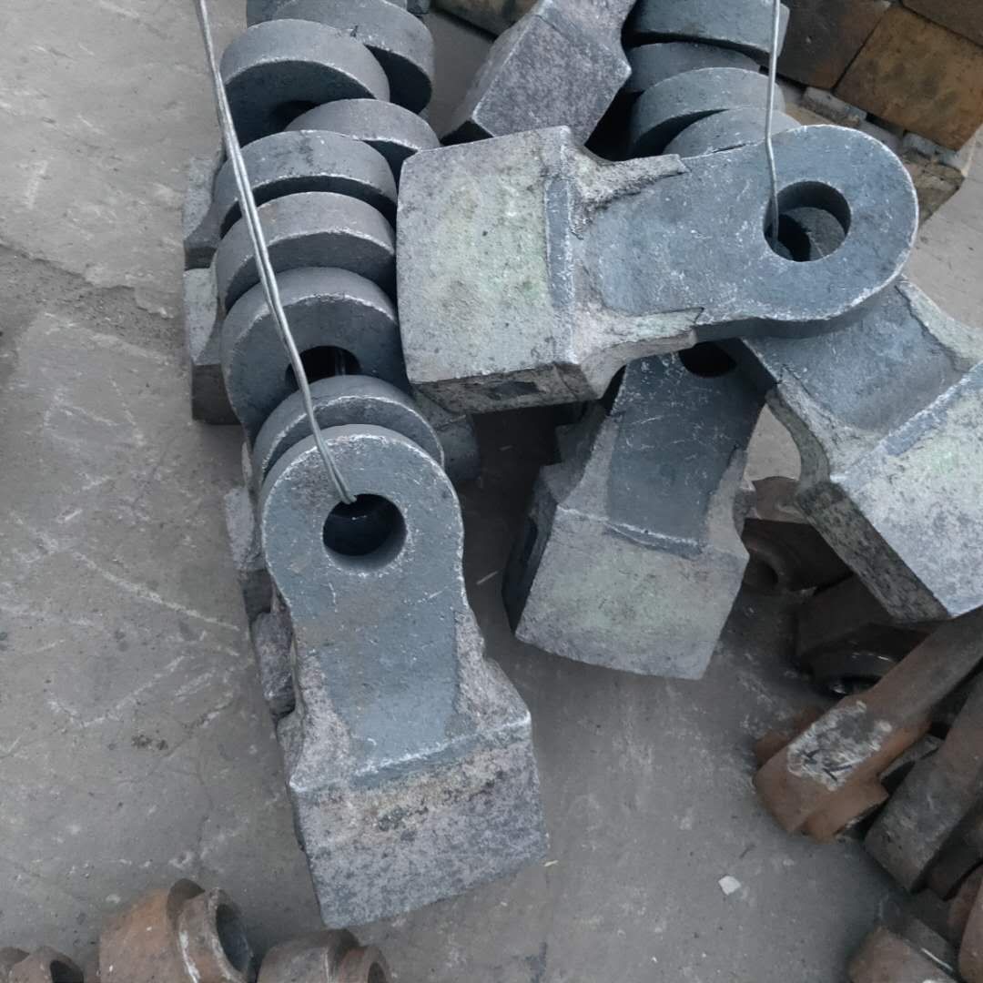 高铬合金锤头 提升锤式破碎机与制砂机耐磨性能的关键铸造件